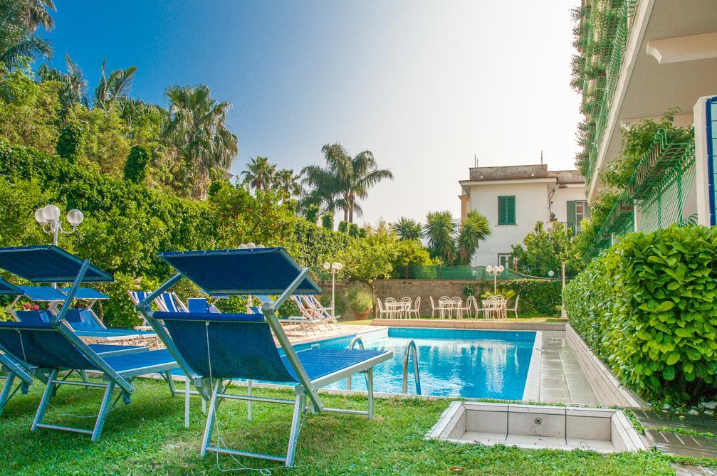 Hotel Eliseo Park'S Sant'Agnello Buitenkant foto