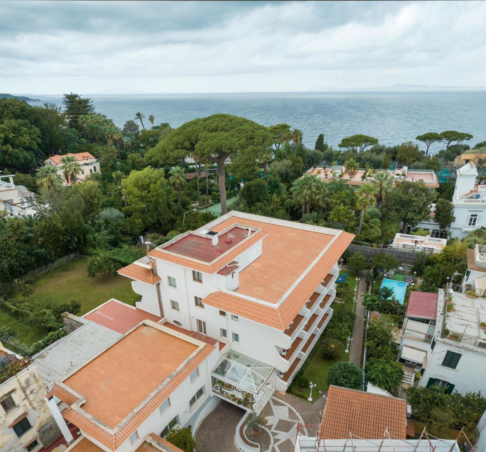 Hotel Eliseo Park'S Sant'Agnello Buitenkant foto