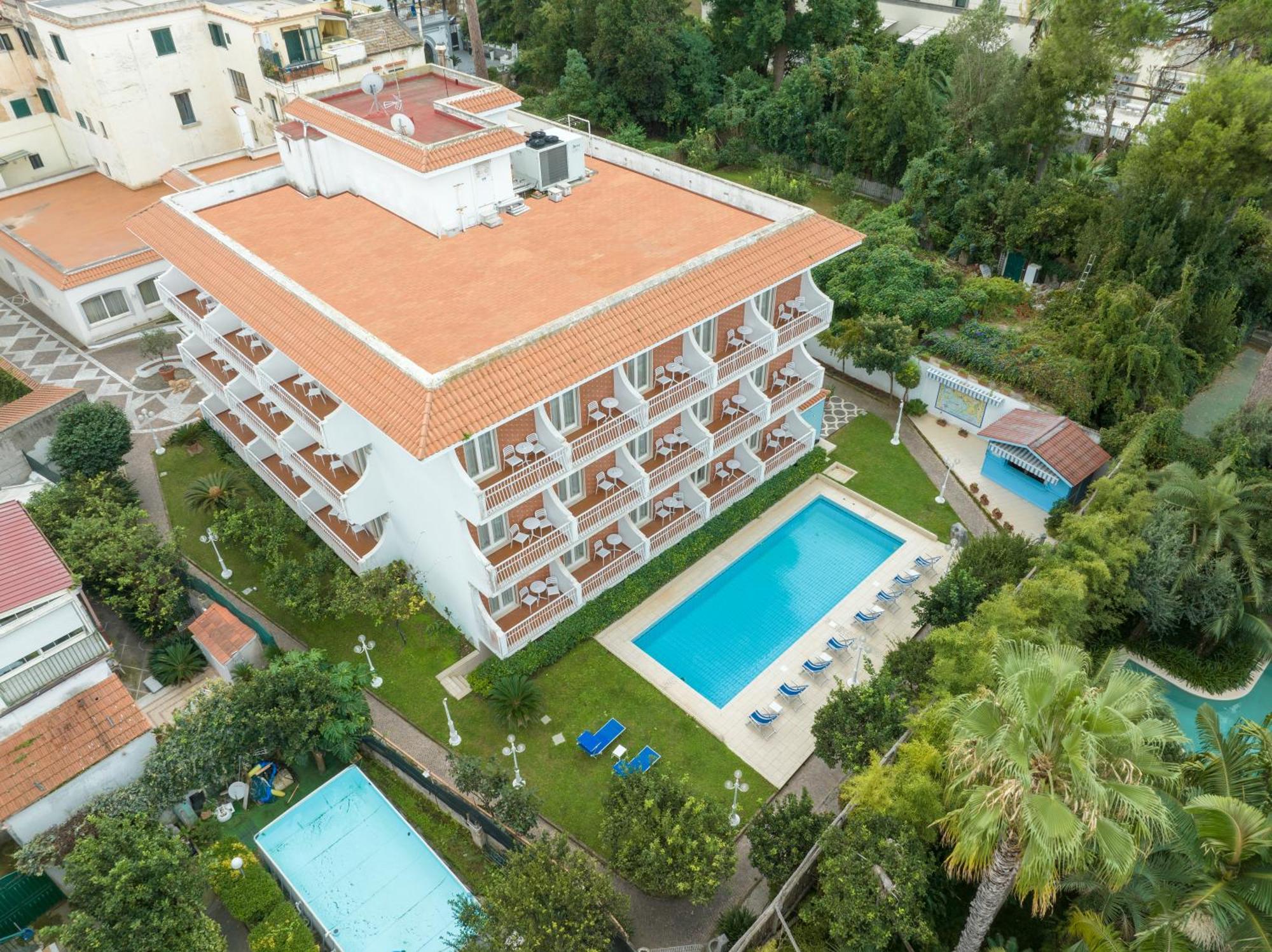 Hotel Eliseo Park'S Sant'Agnello Buitenkant foto