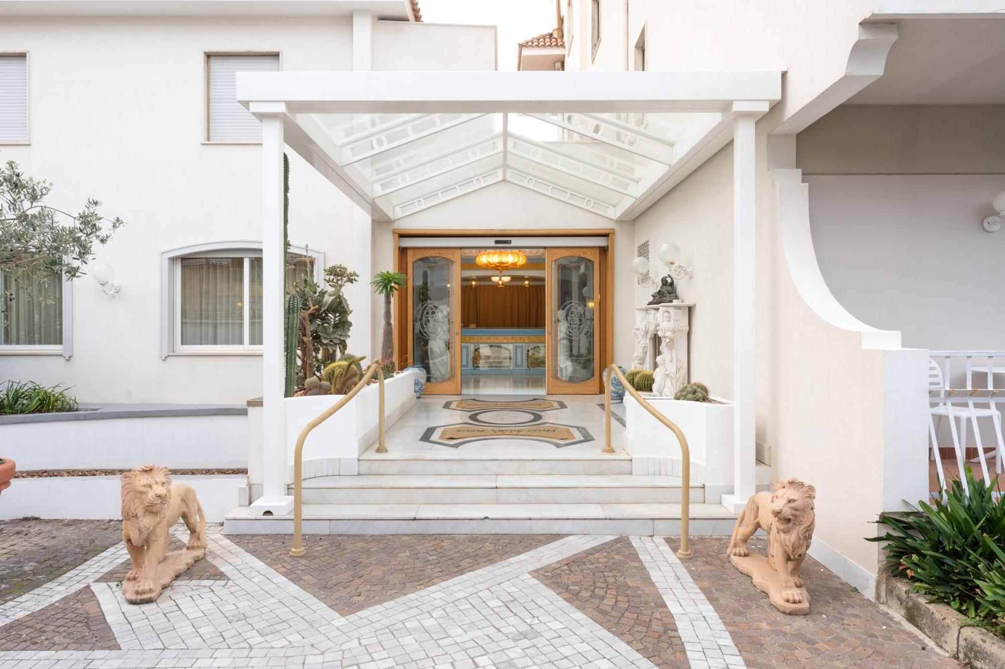 Hotel Eliseo Park'S Sant'Agnello Buitenkant foto