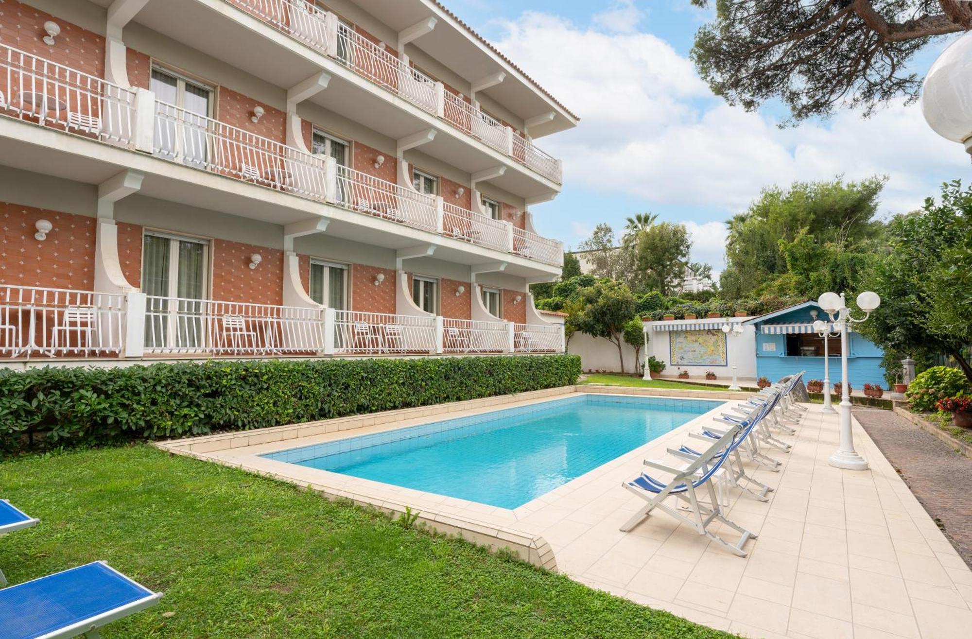 Hotel Eliseo Park'S Sant'Agnello Buitenkant foto