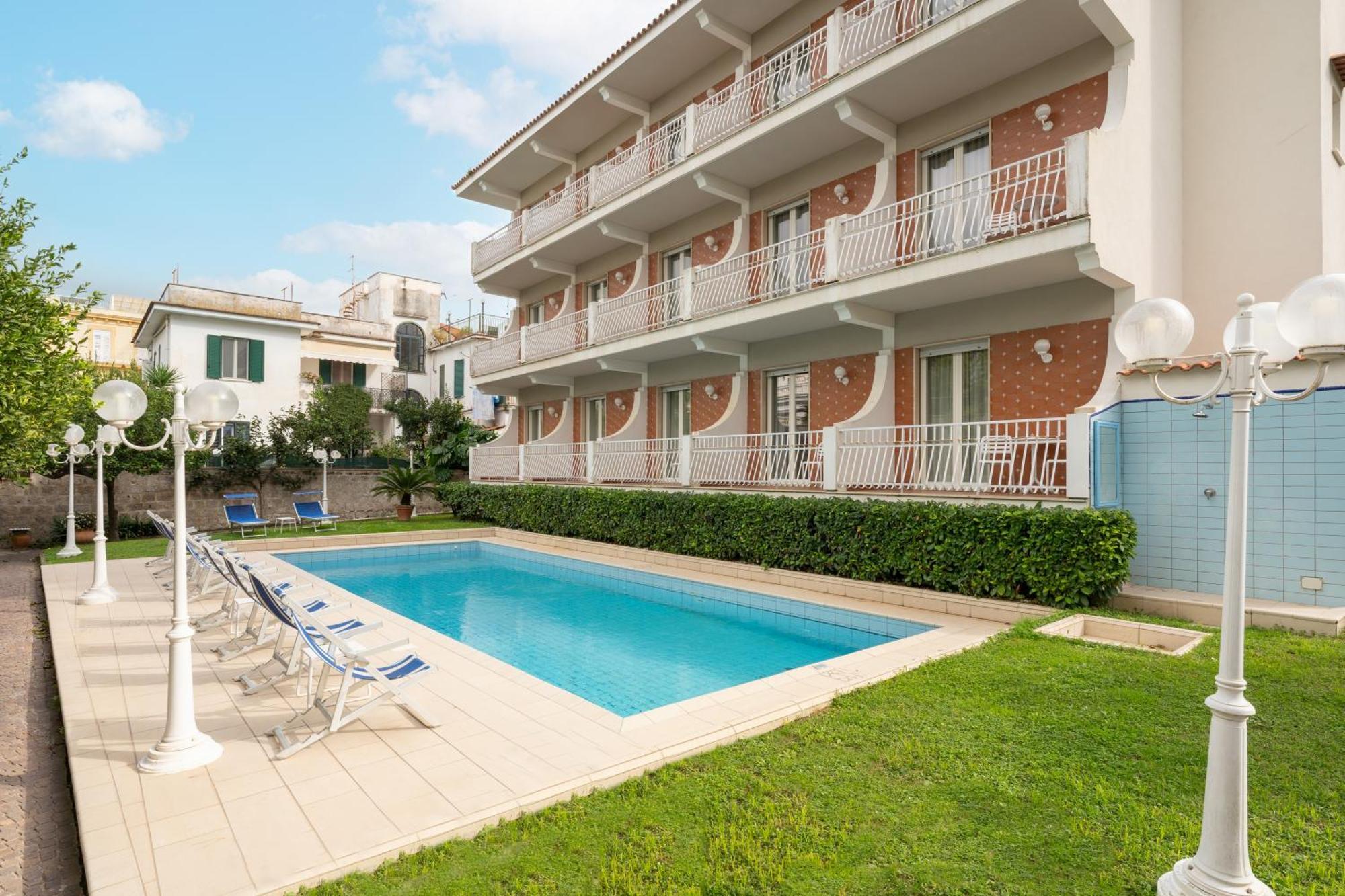 Hotel Eliseo Park'S Sant'Agnello Buitenkant foto