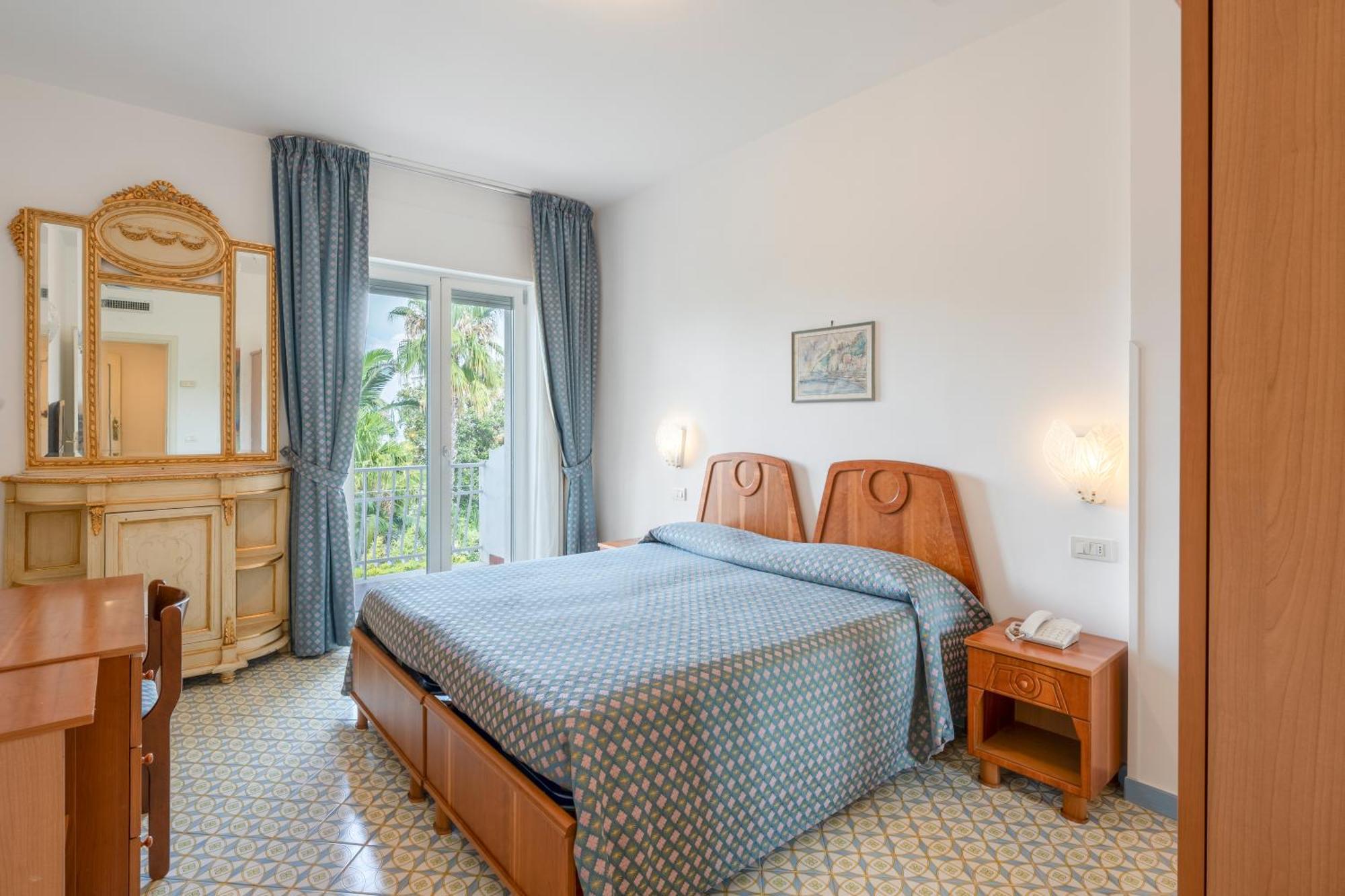 Hotel Eliseo Park'S Sant'Agnello Buitenkant foto