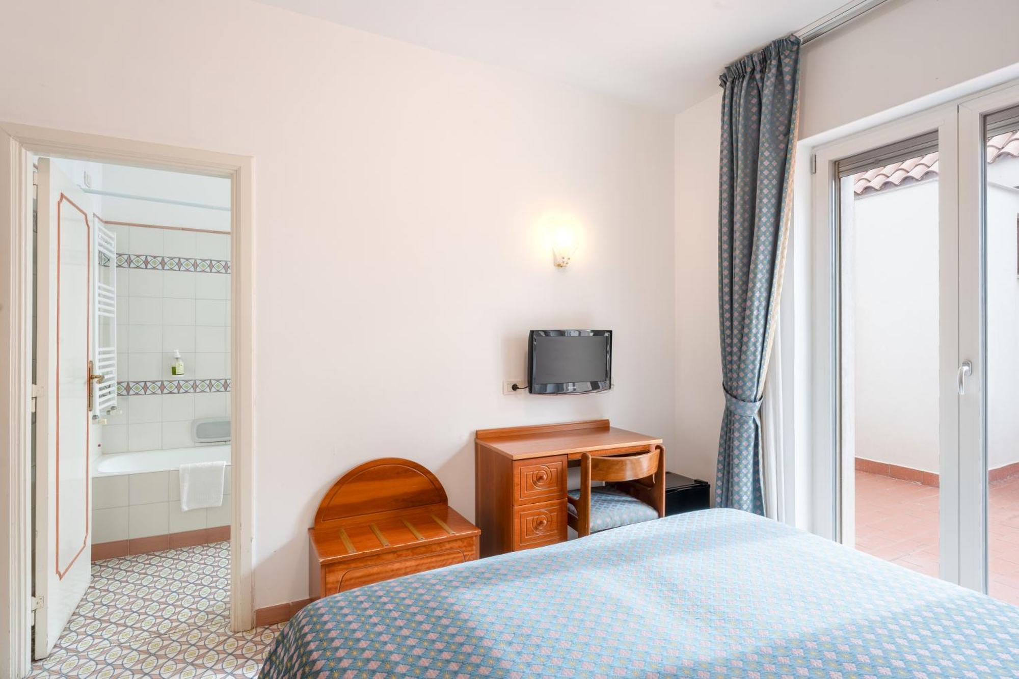 Hotel Eliseo Park'S Sant'Agnello Buitenkant foto