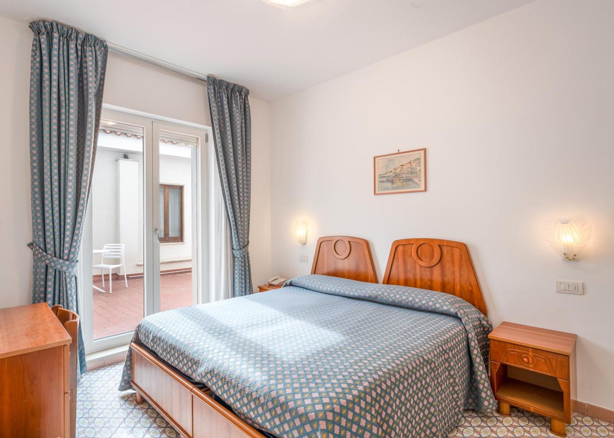 Hotel Eliseo Park'S Sant'Agnello Buitenkant foto